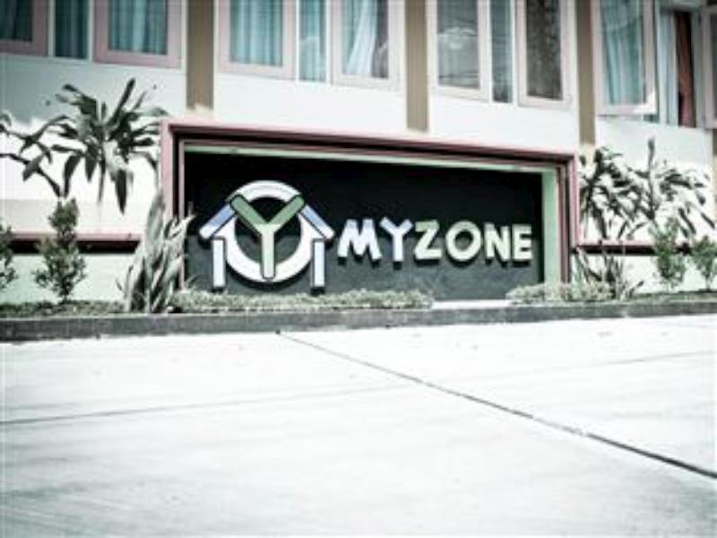 Myzone Homtel Ξενοδοχείο Σεμαράνγκ Εξωτερικό φωτογραφία